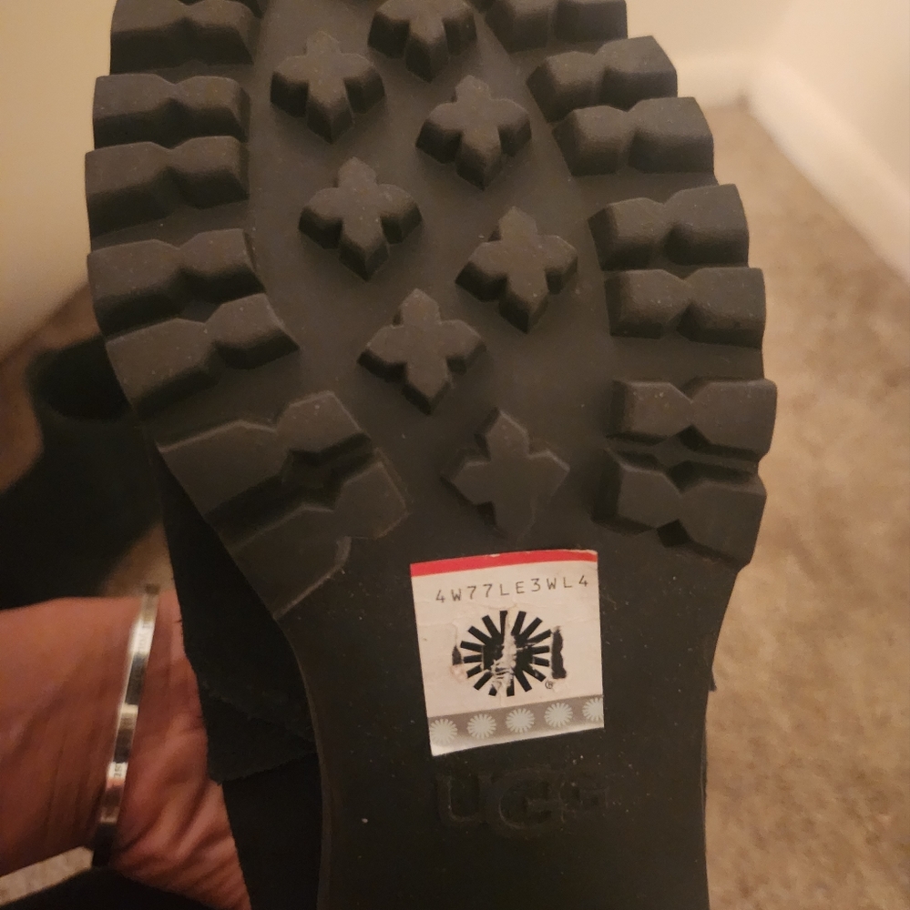 Ugg Ankle Boot - image 5